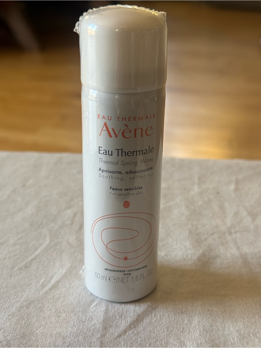 Avène Thermal Spring Water Facial Mist 50 ml / 1.6 oz Travel Size